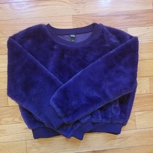 WILD FABLE NAVY BLUE FAUX FUR SWEATSHIRT